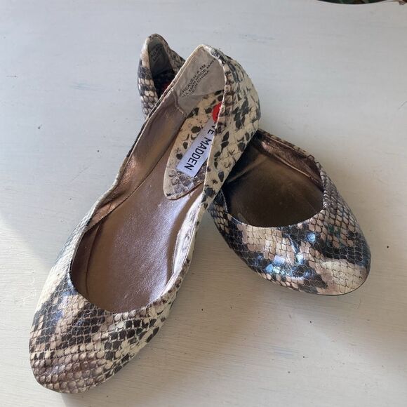 Steve Madden Python Heaven Slip-On Ballet Flats Size 5.5 EUC Never Worn - Picture 9 of 9